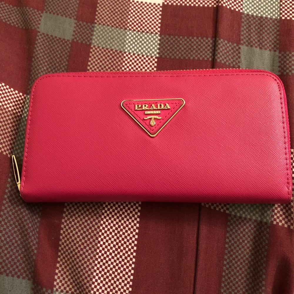 👛 Pink & Gold Wallet 👛